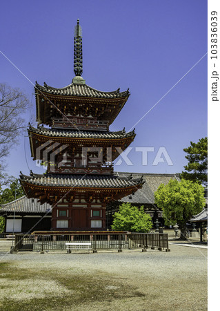 加古川 鶴林寺 三重塔 兵庫県加古川市 加古川 鶴林寺 三重塔 兵庫県加古川市 103836039