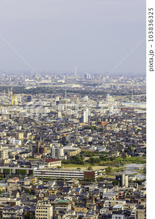 夕方に金華山から見た岐阜市・岐南町・一宮市の景色の写真素材 [103836325] - PIXTA