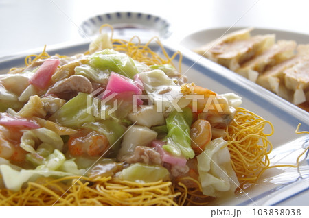 皿うどん　長崎名物皿うどん　郷土料理 103838038