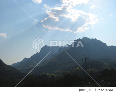 妙義山 横川より 妙義山 横川より 103839788
