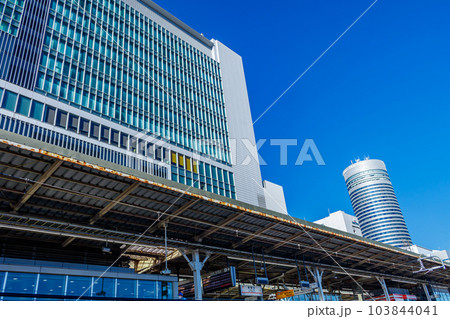 【神奈川の都市風景】新横浜駅周辺の都市風景(篠原口) 【神奈川の都市風景】新横浜駅周辺の都市風景(篠原口) 103844041