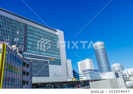 【神奈川の都市風景】新横浜駅周辺の都市風景(篠原口) 【神奈川の都市風景】新横浜駅周辺の都市風景(篠原口) 103844047