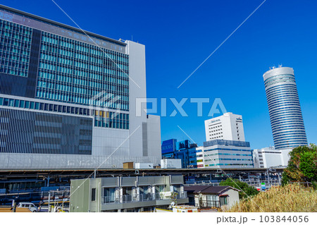 【神奈川の都市風景】新横浜駅周辺の都市風景(篠原口) 【神奈川の都市風景】新横浜駅周辺の都市風景(篠原口) 103844056