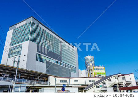 【神奈川の都市風景】新横浜駅周辺の都市風景(篠原口) 【神奈川の都市風景】新横浜駅周辺の都市風景(篠原口) 103844085