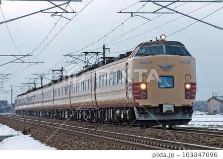 北陸本線　美川ー加賀笠間　JR西日本　485系　A06編成（京都）　雷鳥 103847096