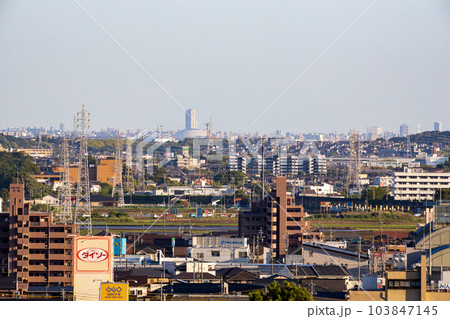 愛知県 犬山成田山から見た犬山市・名古屋市・小牧市の街並み 103847145