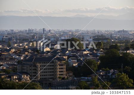 愛知県 犬山成田山から見た犬山市・扶桑町・江南市の街並み 103847155