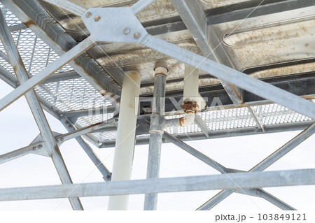 高架水槽点検 103849121