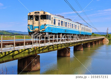 【JR四国】キハ47形+キハ40形(牟岐線:阿波赤石〜南小松島) 【JR四国】キハ47形+キハ40形(牟岐線:阿波赤石〜南小松島) 103857231