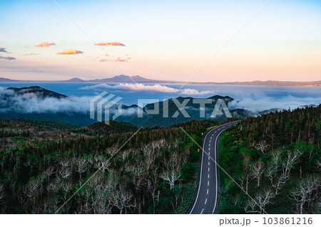 知床と北方領土 知床と北方領土 103861216