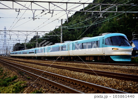 2001年 東海道線を走る283系特急オーシャンアロー9両 2001年 東海道線を走る283系特急オーシャンアロー9両 103861440