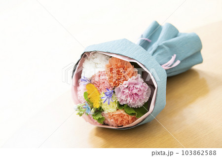 花束のイメージ 103862588