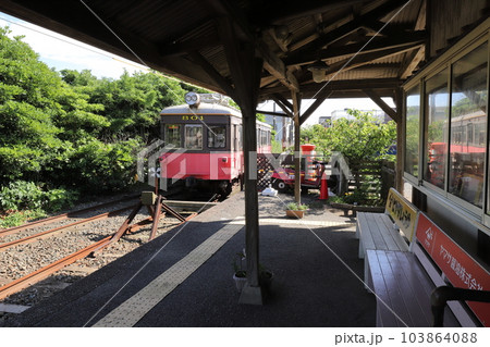 千葉 銚子 丸ポストのある風景(銚子電鉄外川駅) 千葉 銚子 丸ポストのある風景(銚子電鉄外川駅) 103864088