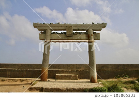大祖神社・鳥居（福岡県・糸島市） 103865233