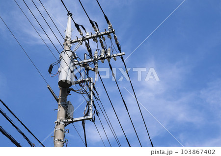 青空と電柱 103867402