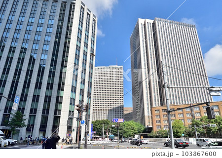 東京　虎ノ門の都市風景 103867600