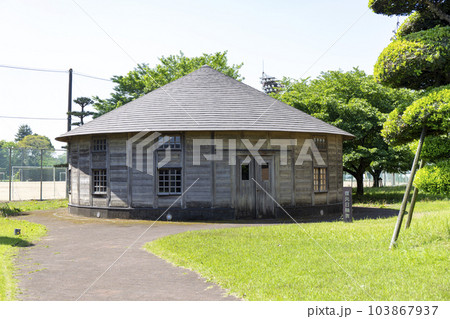 水戸市内原郷土史義勇軍資料館の七機内にある日輪舎 103867937