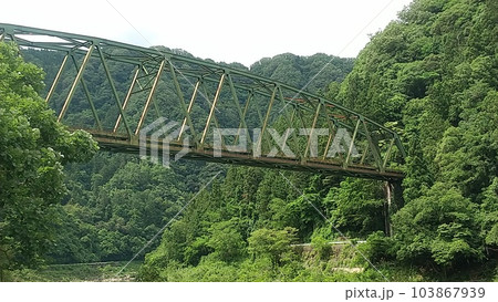 単行気動車が走りたい鉄橋 103867939