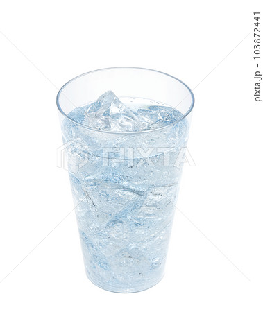 グラスに入ったソーダのイラスト リアル 103872441