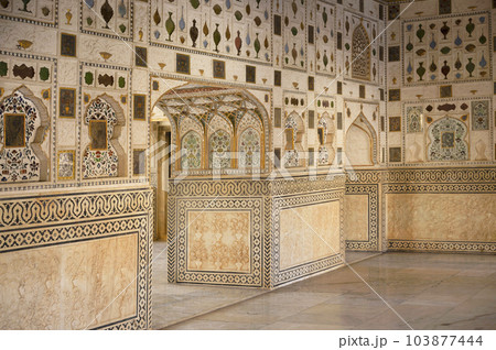 Intricate mirror glass work on walls and ceiling of Diwan-i-Khas or the hall of private audience. Also called as Sheesh Mahal or Glass Palace due to this work, Amer Palace, Jaipur, Rajasthan, India Intricate mirror glass work on walls and ceiling of Diwan-i-Khas or the hall of private audience. Also called as Sheesh Mahal or Glass Palace due to this work, Amer Palace, Jaipur, Rajasthan, India 103877444