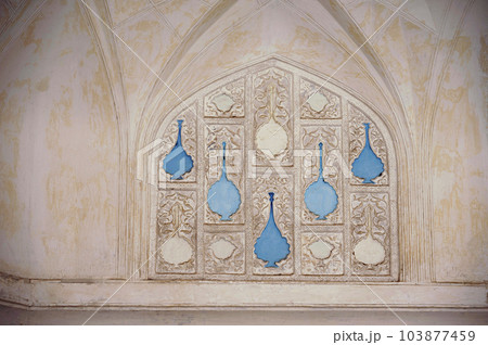 Inner wall of Sukh Niwas or Sukh Maha, the Hall of Pleasure and the garden, Amer Palace, Jaipur, Rajasthan, India 103877459
