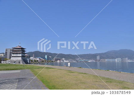 大津湖岸なぎさ公園と琵琶湖文化館 大津湖岸なぎさ公園と琵琶湖文化館 103878549
