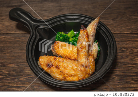 手羽先のグリル 103880272