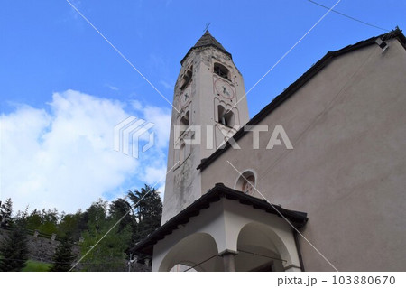 ツールドモンブランの街「クールマイユール」 103880670