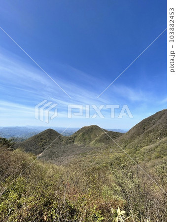 【島根県】晴れの三瓶山（子三瓶山と孫三瓶山） 103882453