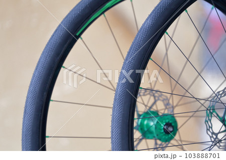 競技用の前輪タイヤ 競技用の前輪タイヤ 103888701