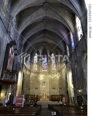 南フランスの教会 103894381