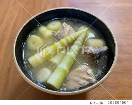 根曲がり竹汁 根曲がり竹汁 103894604