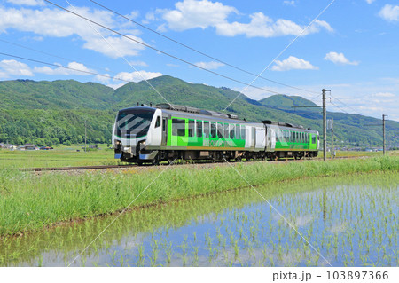 大糸線 初夏のリゾートビューふるさと 大糸線 初夏のリゾートビューふるさと 103897366