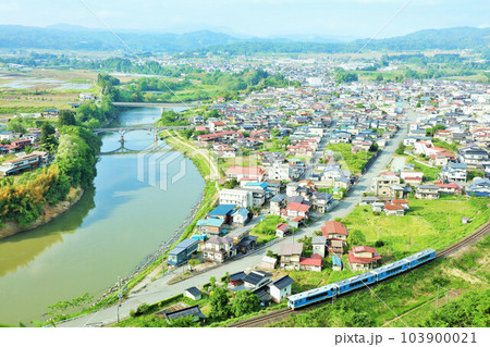 山形県 大江町 左沢線(あてらざわせん)と街 山形県 大江町 左沢線(あてらざわせん)と街 103900021