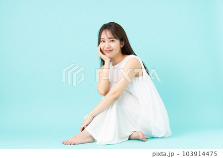 若い女性のビューティ 103914475