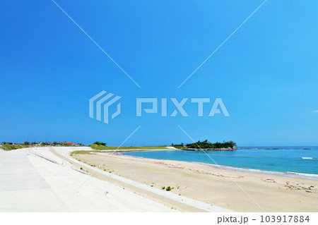 宮城県 青空と青い海の大谷海岸 宮城県 青空と青い海の大谷海岸 103917884
