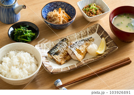 健康的な日本の食事 健康的な日本の食事 103926891