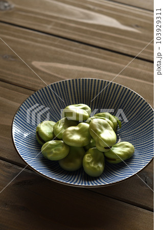 茹でそら豆 茹でそら豆 103929311