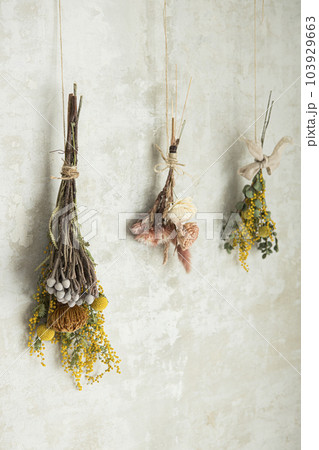 ドライフラワーのスワッグ ドライフラワーのスワッグ 103929663