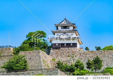 香川 丸亀城　～天守～ 103930465