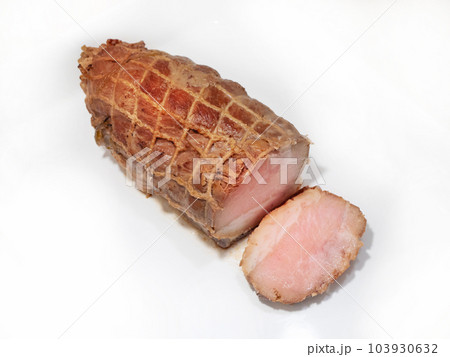 ネットに入ったももブロックの焼豚スライス 103930632