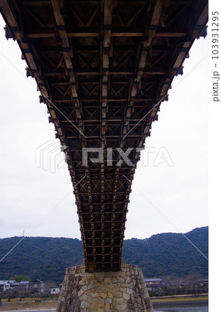 錦帯橋 日本三名橋 木造橋 岩国 山口県 錦帯橋 日本三名橋 木造橋 岩国 山口県 103931295