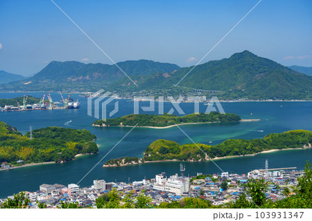 因島と瀬戸内海の風景 103931347