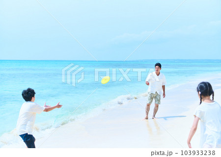 海　人物　子供 103933238