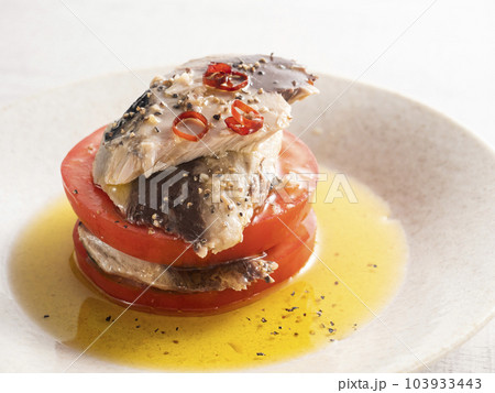 なまり節とトマトのオリーブオイルあえ 103933443