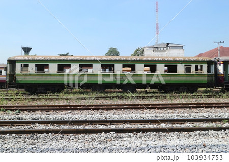 タイ国鉄　緑の客車 103934753