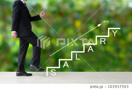 ビジネスイメージ―給料・収入アップ ビジネスイメージ―給料・収入アップ 103937563