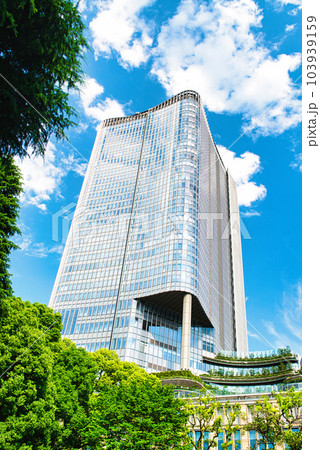 日比谷公園から観る東京ミッドタウン日比谷の風景 日比谷公園から観る東京ミッドタウン日比谷の風景 103939159