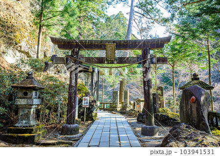 春の榛名神社　群馬県高崎市 103941531