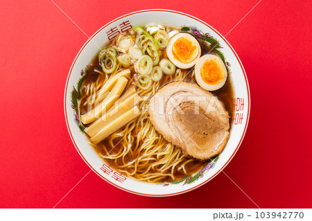 醤油ラーメン 103942770